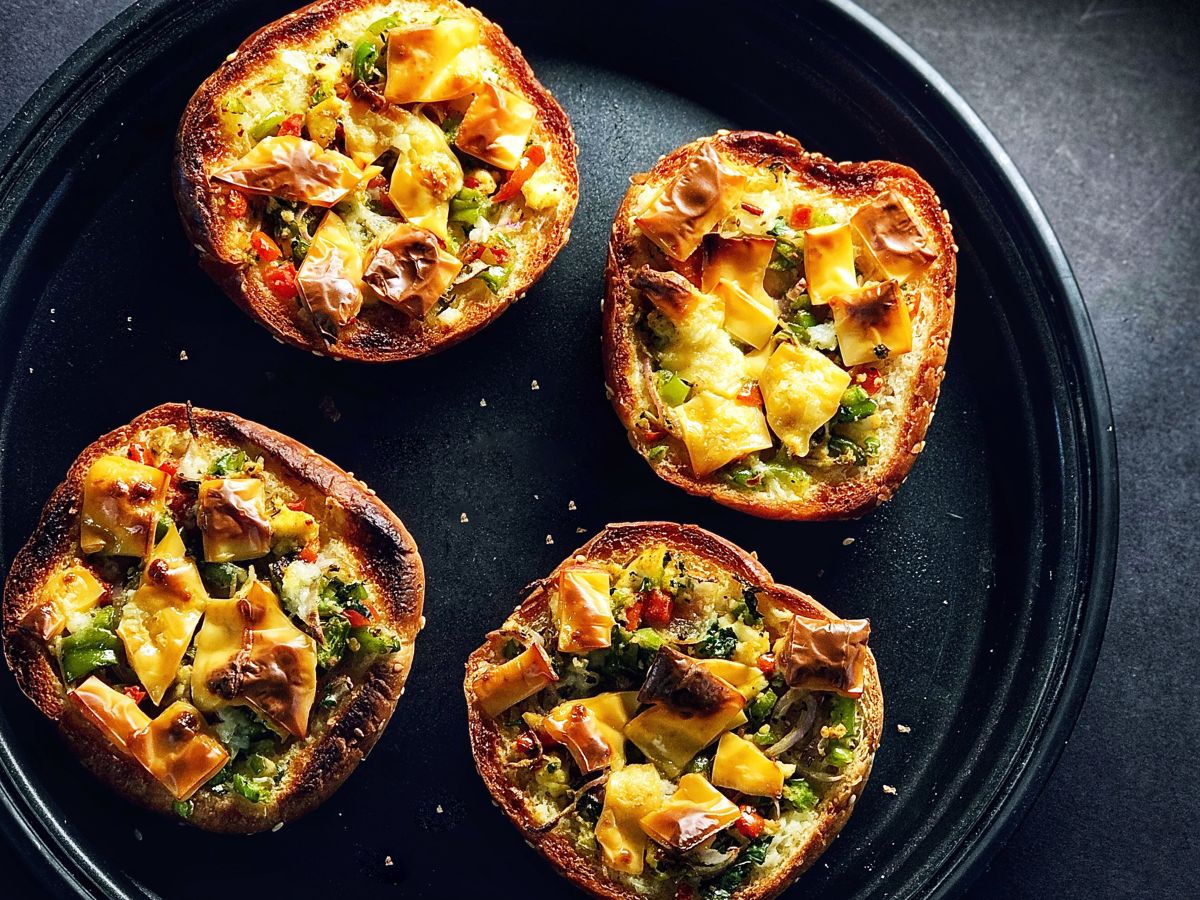 6 Ways To Include Whole Wheat Garlic Bread In Your Diet - Photo Gallery