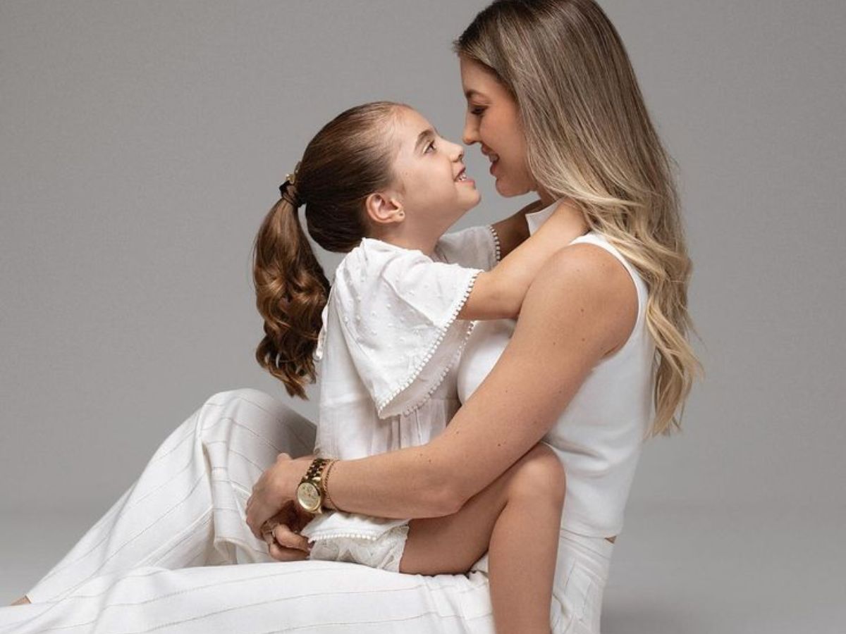 mother-daughter-conversation-lessons-every-mother-should-teach-her-daughter Mother-Daughter conversation: Lessons Every Mother Should Teach Her Daughter - Photo Gallery