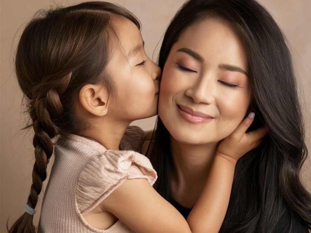mother-daughter-conversation-lessons-every-mother-should-teach-her-daughter Mother-Daughter conversation: Lessons Every Mother Should Teach Her Daughter - Photo Gallery