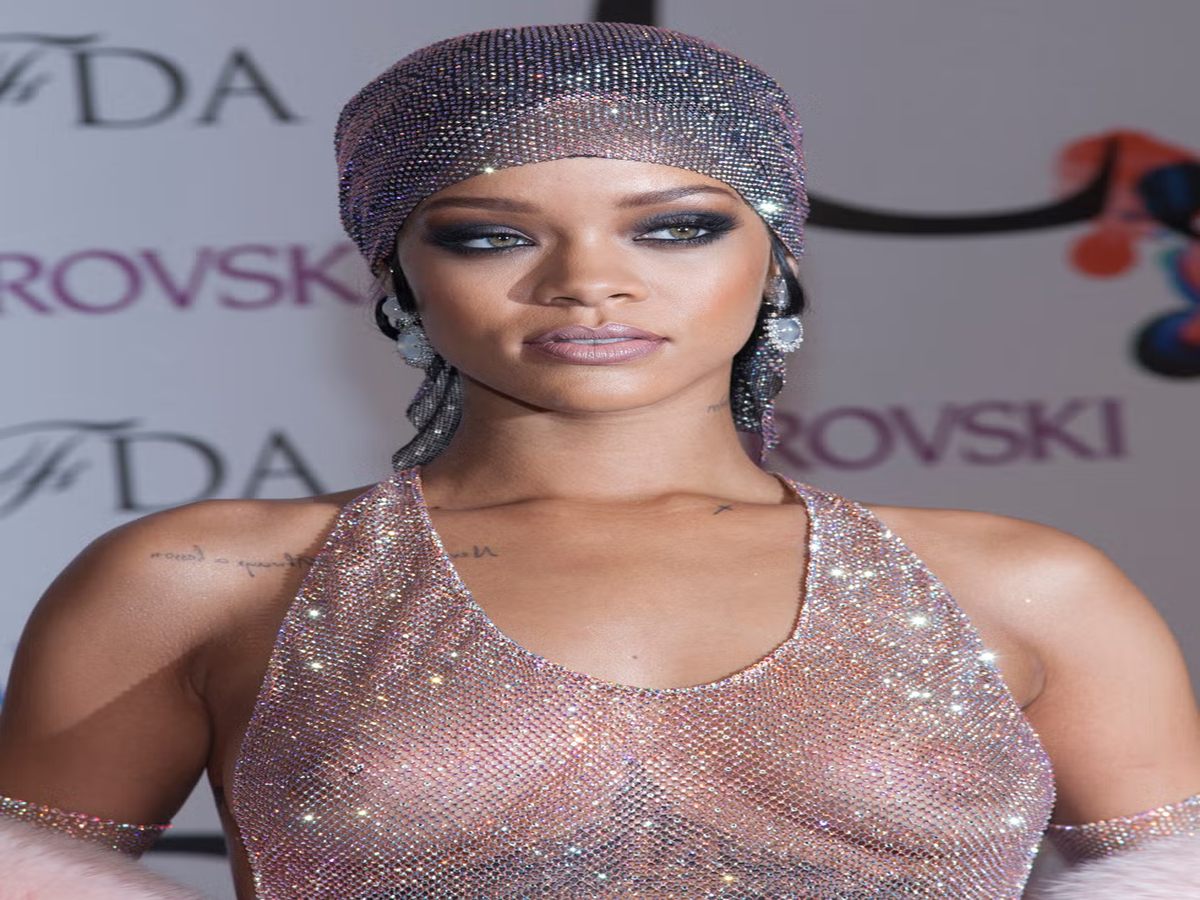 celebrity-wardrobe-malfunctions-when-stars-accidentally-revealed-too-much Celebrity Wardrobe Malfunctions: When Stars Accidentally Revealed Too Much - Photo Gallery