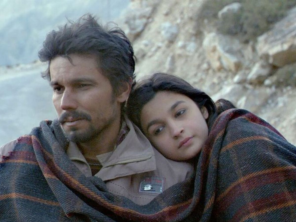 when-whether-got-wet-and-so-did-emotions-7-bollywood-movies-where-whether-played-the-main-character When Whether Got Wet And So Did Emotions: 7 Bollywood Movies Where Whether Played The Main Character - Photo Gallery