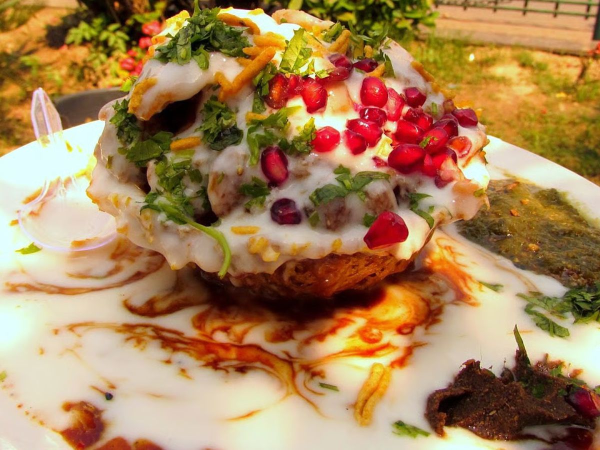 street-food-stories-must-try-local-dishes-across-up knocksense.com - Photo Gallery