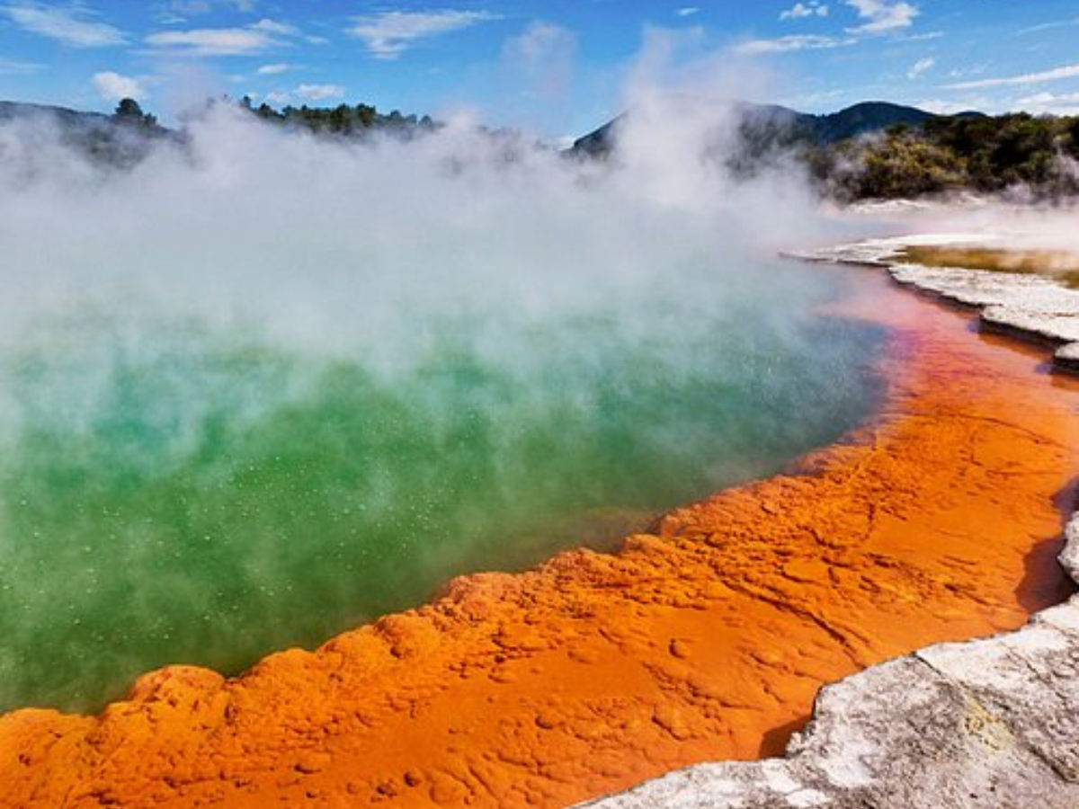 7-natural-rivers-streams-that-boil-on-their-own 7 Natural Rivers & Streams That Boil on Their Own - Photo Gallery