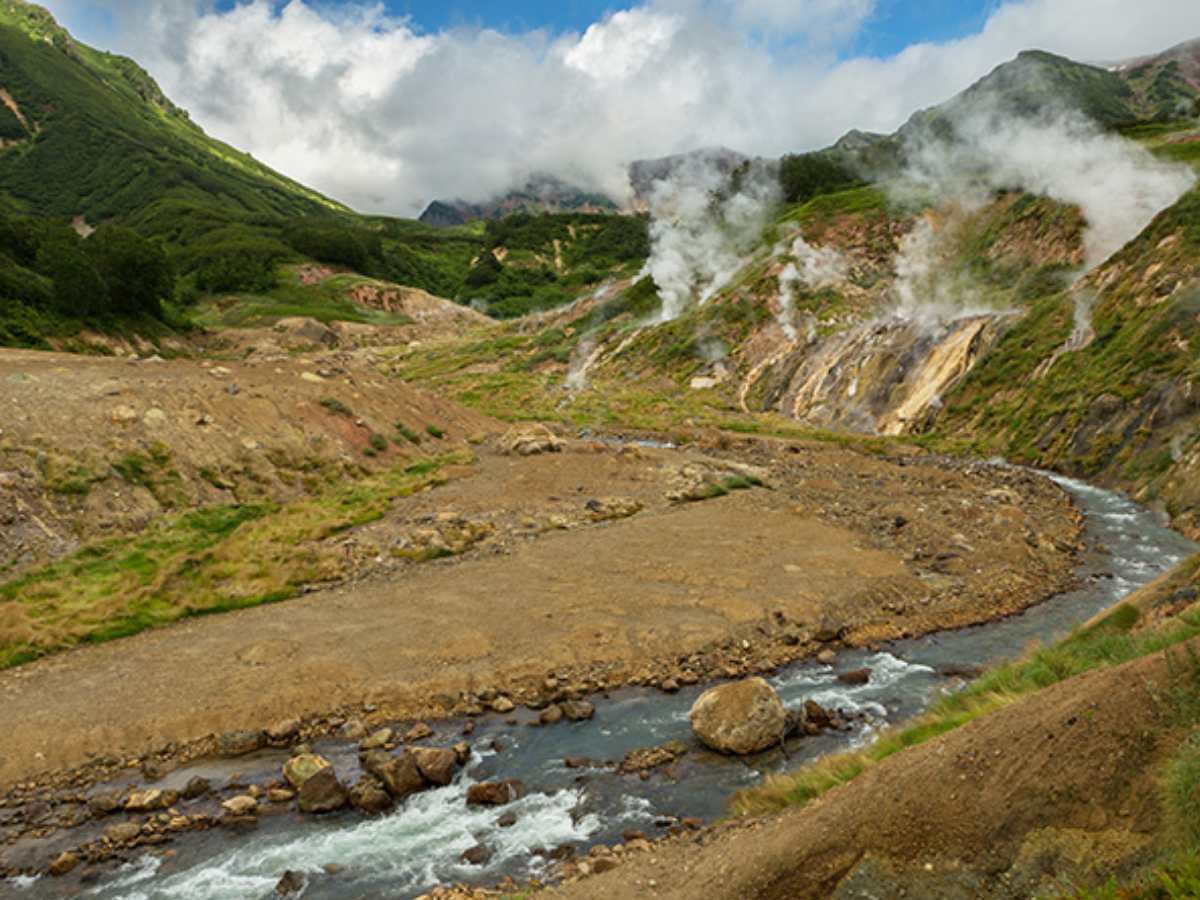 7-natural-rivers-streams-that-boil-on-their-own 7 Natural Rivers & Streams That Boil on Their Own - Photo Gallery