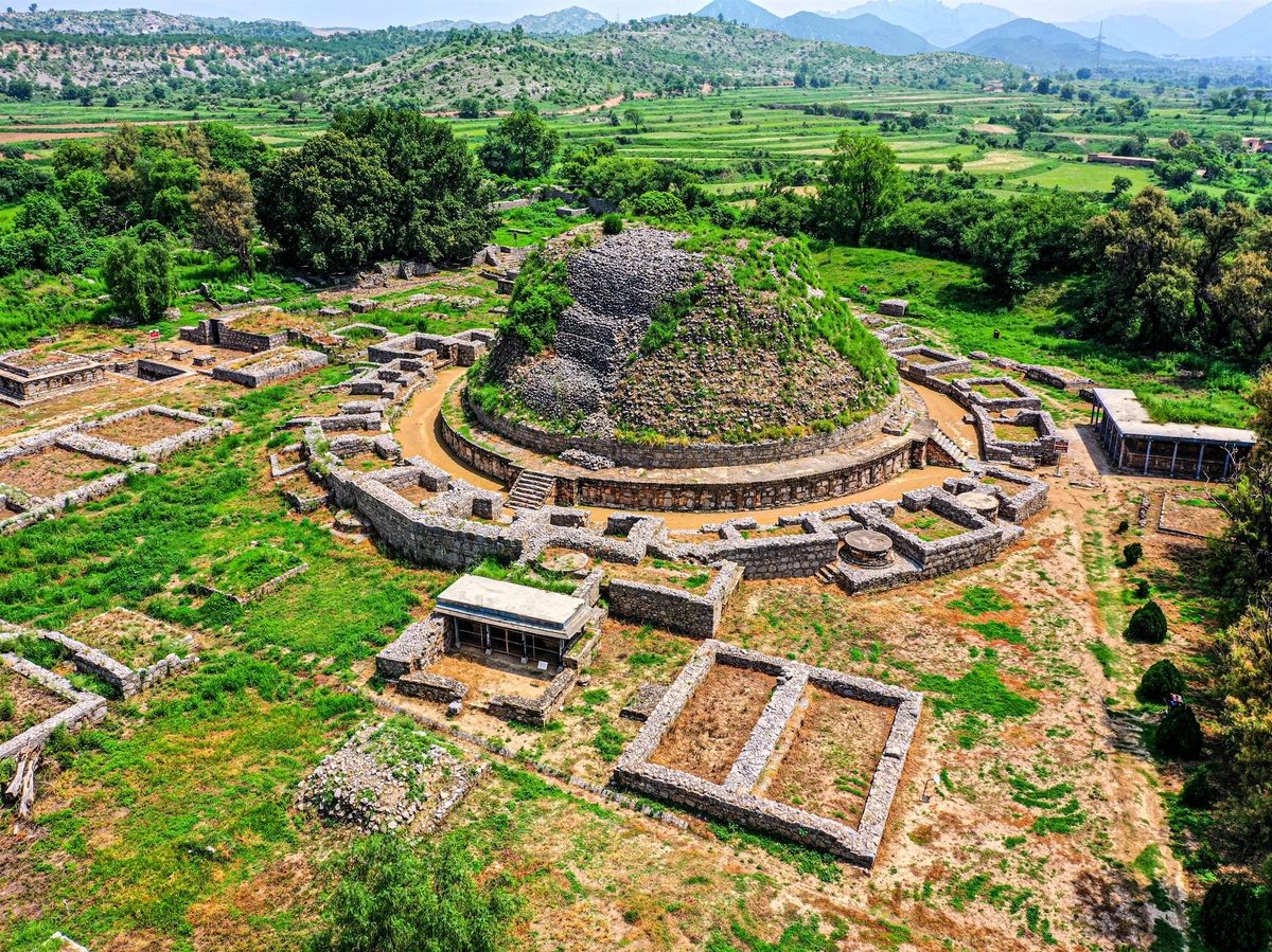 once-glorious-now-gone-7-lost-indian-cities-that-vanished-without-a-trace Once Glorious, Now Gone: 7 Lost Indian Cities That Vanished Without A Trace. - Photo Gallery