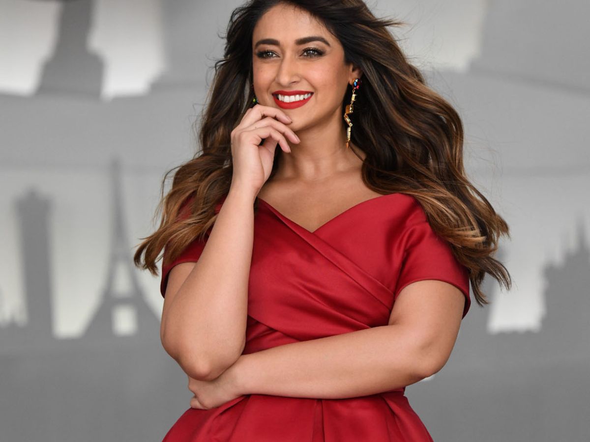7-times-ileana-dcruz-left-us-stunned-queen-of-glamour-and-hotness-from-sizziling-beach-wear-to-bold-glam-shorts 7 Times Ileana D’Cruz Left Us Stunned : Queen of glamour And Hotness - Photo Gallery