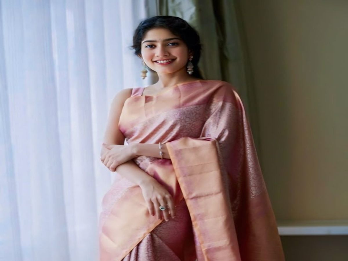 sai-pallavis-iconic-saree-styles-that-sparked-a-fashion-trend Sai Pallavi’s Iconic Saree Styles That Sparked a Fashion Trend - Photo Gallery