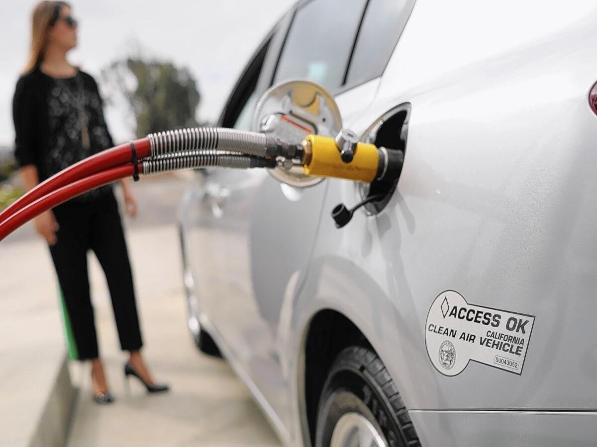 understanding-why-cng-gas-refueling-shouldnt-be-done-inside-the-vehicle Understanding Why CNG Gas Refueling Shouldn’t Be Done Inside the Vehicle - Photo Gallery