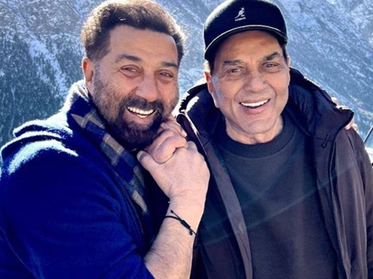 7-most-successful-father-son-duos-in-indian-cinema-who-ruled-generations-with-talent-stardom 7 Most Successful Father-Son Duos in Indian Cinema Who Ruled Generations With Talent & Stardom - Photo Gallery