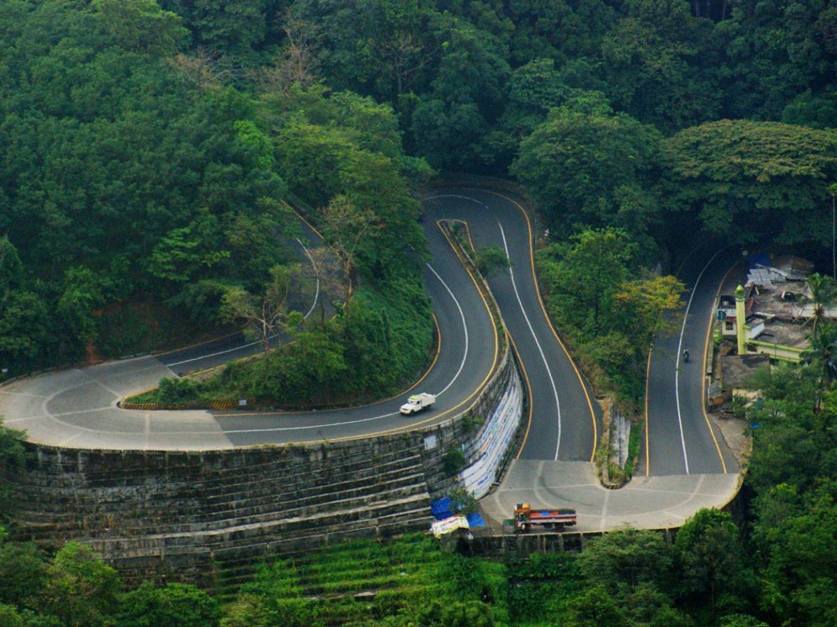 10-stunning-hill-stations-near-kerala-chill-out-this-summer-and-escape-to-the-hills-offers-refreshing-escape-from-the-tropical-heat 10 Stunning Hill Stations Near Kerala: Chill Out This Summer and Escape To The Hills - Photo Gallery