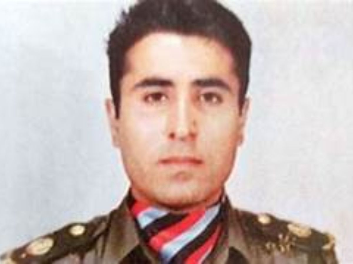 in-pics-headline-balidan-diwas-10-memorable-qotes-from-captain-vikram-batra-that-every-indian-needs-to-know In Pics: Balidan Diwas- 10 Memorable qotes from Captain Vikram Batra That Every Indian Needs to Know - Photo Gallery
