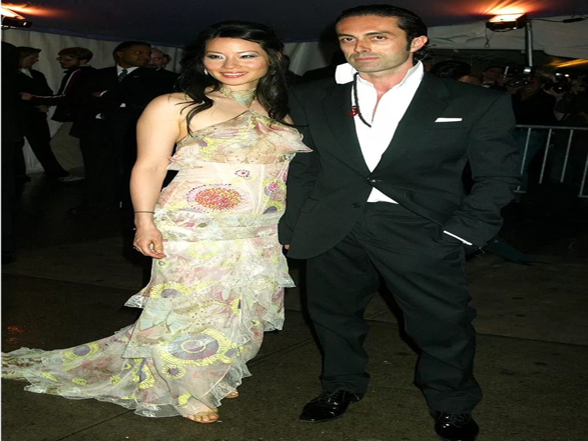 oops-celebrities-who-faced-wardrobe-disasters-on-camera Oops! Celebrities Who Faced Wardrobe Disasters on Camera - Photo Gallery