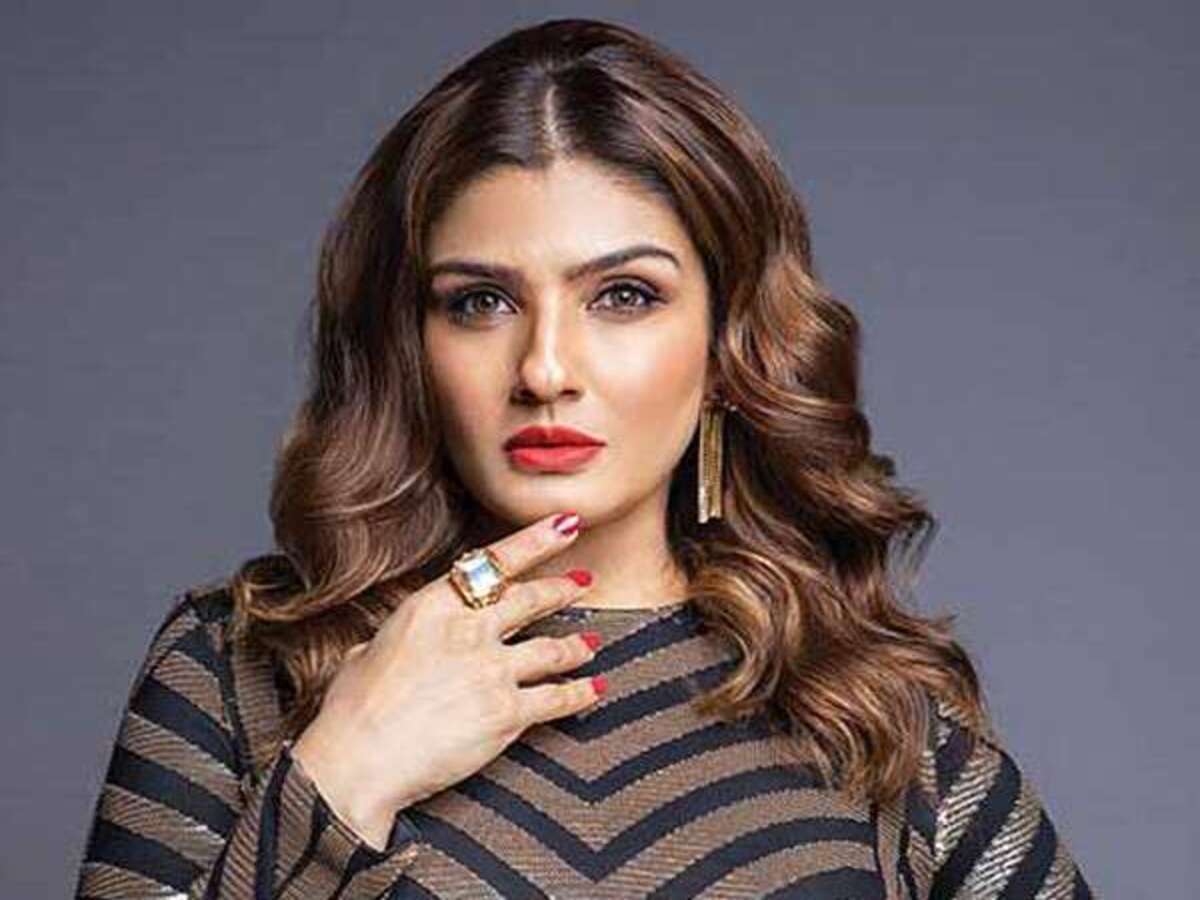 6 Inspiring Single Mothers in Bollywood You Must Know - Photo Gallery