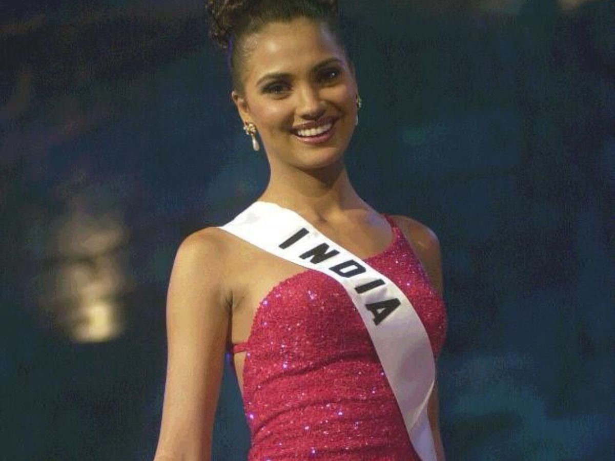 Lara Dutta’s Ultimate Hotness Unveiled: 7 Stunning Looks That Showcase Her Elegance And Confidence - Photo Gallery