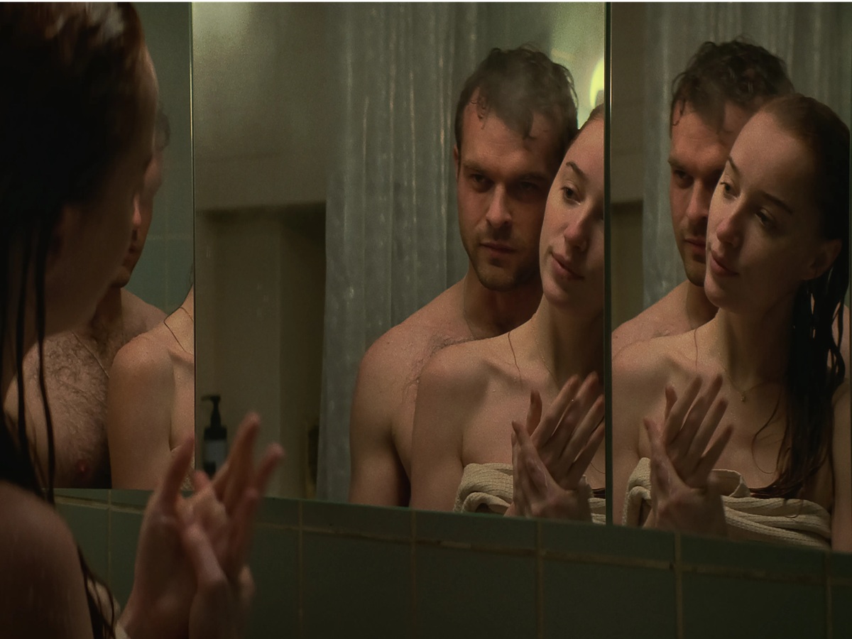 netflixs-boldest-moments-nsfw-scenes-starring-your-favorite-celebs Netflix’s Boldest Moments: NSFW Scenes Starring Your Favorite Celebs - Photo Gallery