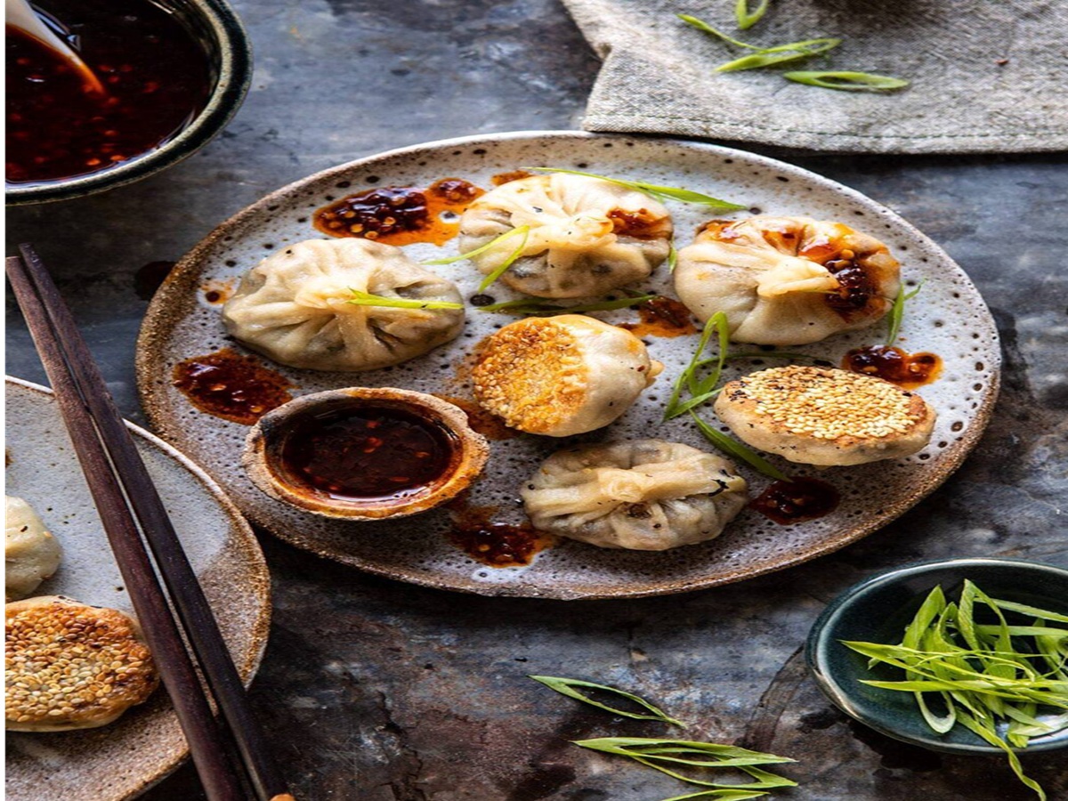 from-kimchi-to-bibimbap-13-vegan-korean-recipes-full-of-umami From Kimchi to Bibimbap: 13 Vegan Korean Recipes Full of Umami - Photo Gallery