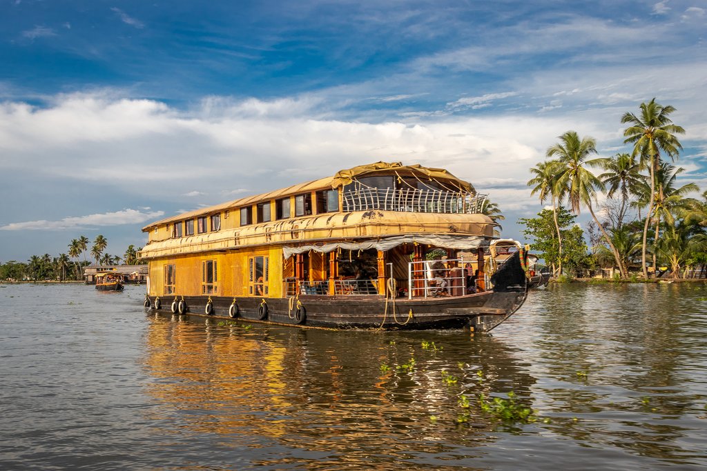 6-solo-travel-destinations-in-india-to-explore-this-monsoon 6 Best Solo Travel Destinations In India To Visit This Monsoon - Photo Gallery