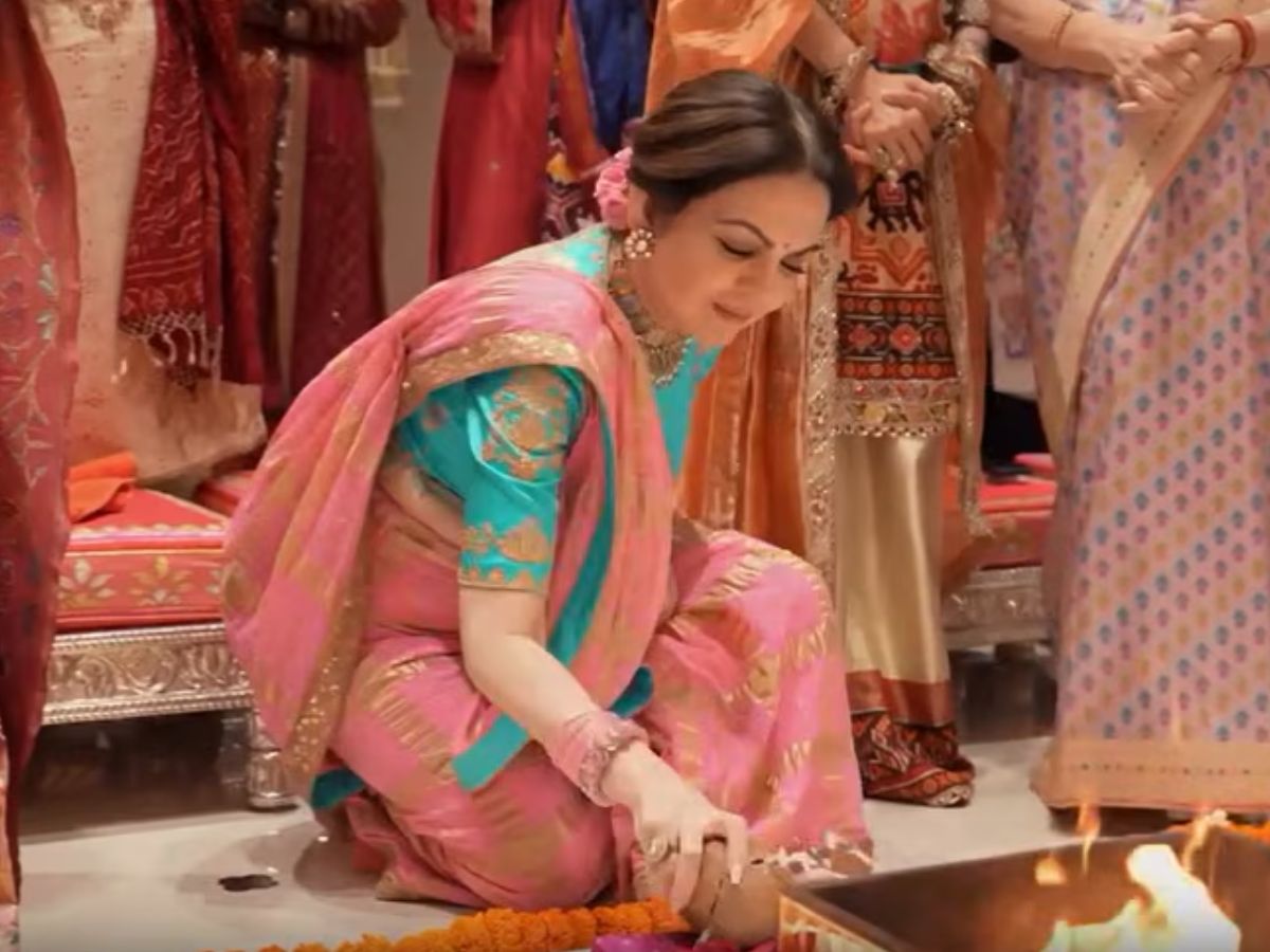 nita-ambani-madurai-cotton-gharchola-saree-that-took-10-months-to-make-detailed-look-inside Nita Ambani’s Madurai Gharchola Saree Took 10 Months to Weave: Here’s Why It’s Special - Photo Gallery