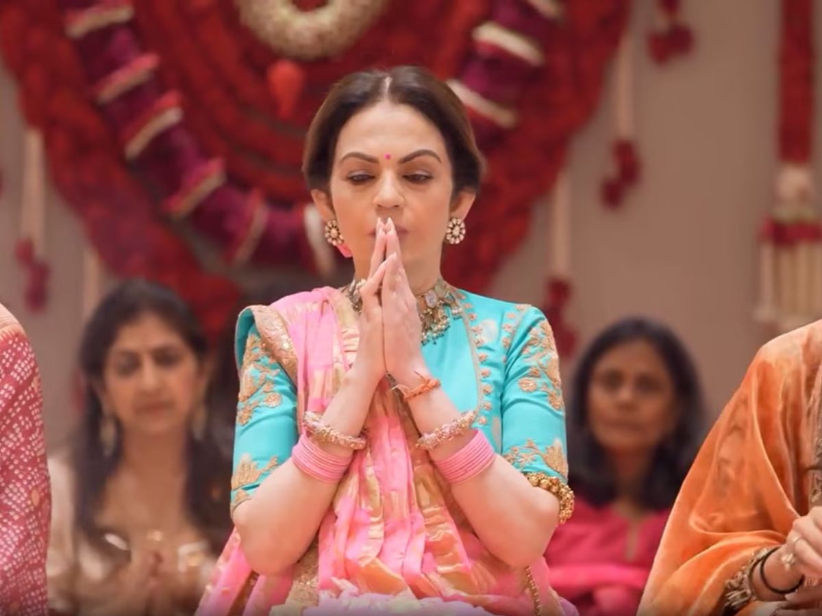 nita-ambani-madurai-cotton-gharchola-saree-that-took-10-months-to-make-detailed-look-inside Nita Ambani’s Madurai Gharchola Saree Took 10 Months to Weave: Here’s Why It’s Special - Photo Gallery